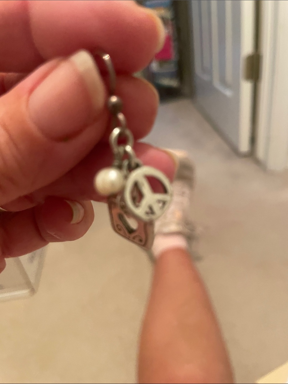 Vintage Silver Peace Sign and Heart Dangle Earrings - Picture 2 of 2